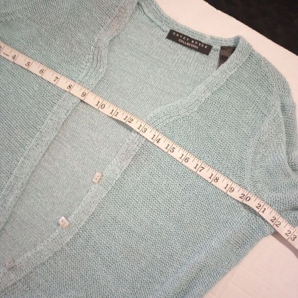 Open acrylic knit cardigan with pearlized  accent buttons - Picture 8 of 9